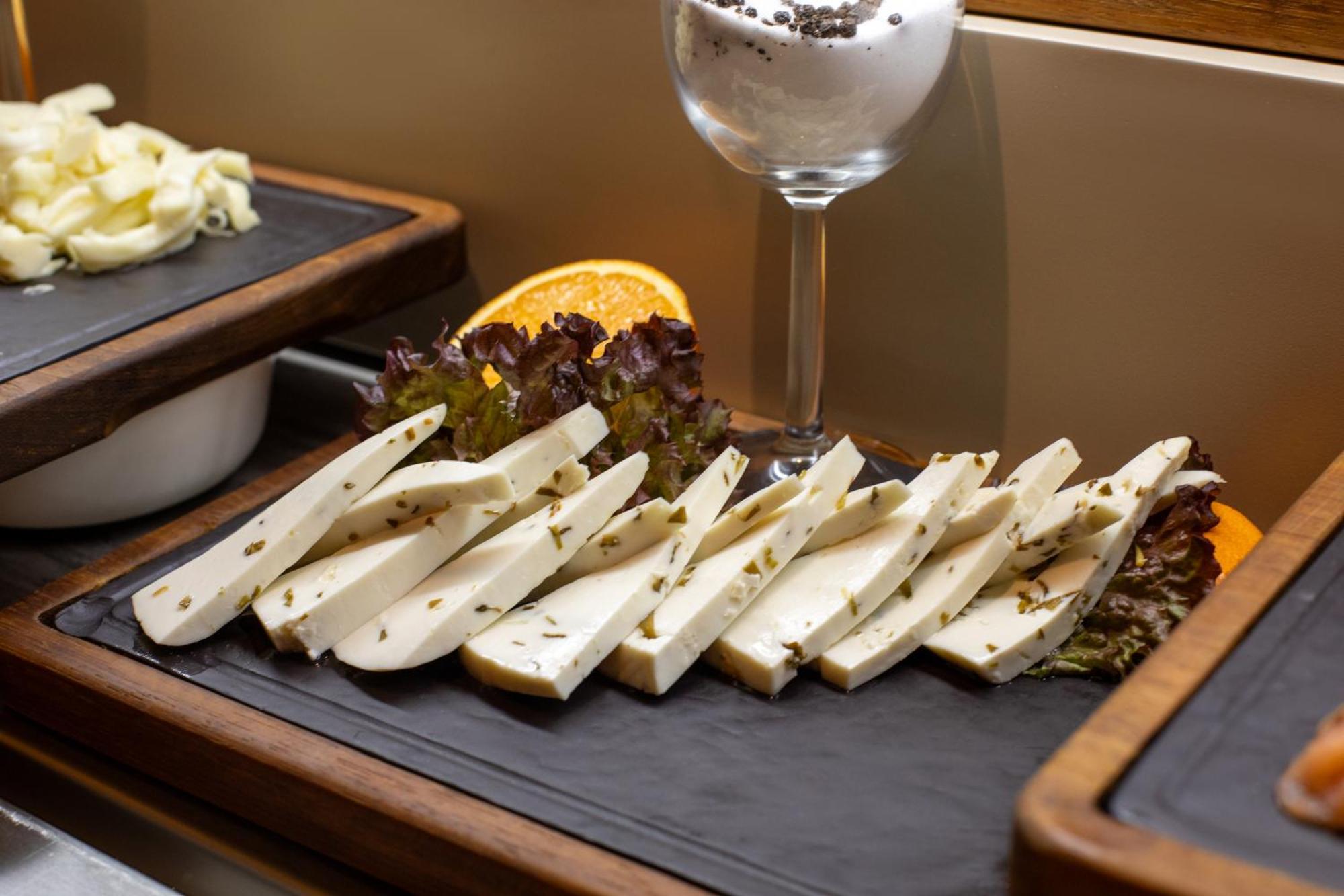 Bentley Hotel Old City-Special Class Stambuł Zewnętrze zdjęcie Idiazabal cheese
