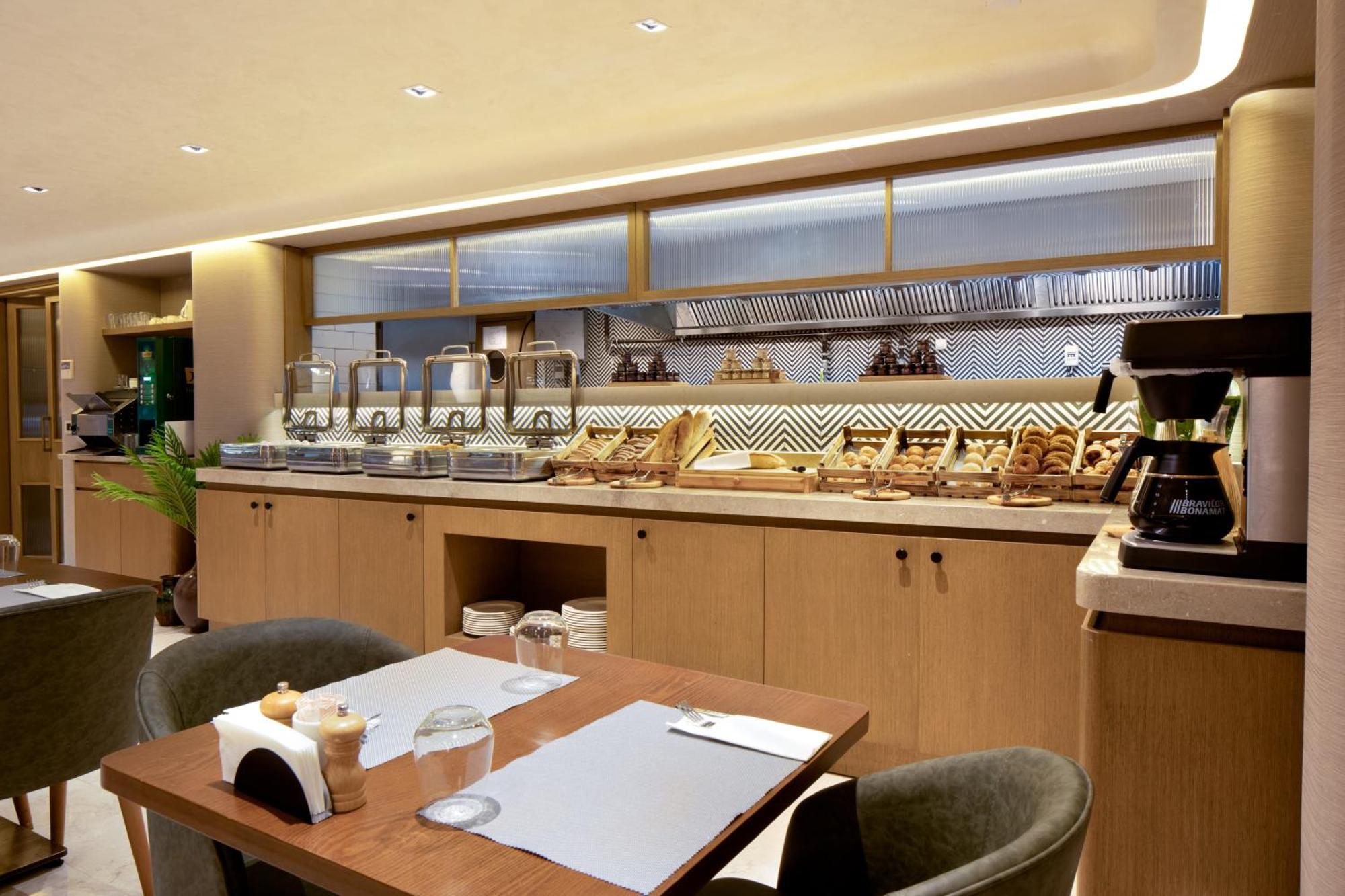 Bentley Hotel Old City-Special Class Stambuł Zewnętrze zdjęcie The lounge at the airport