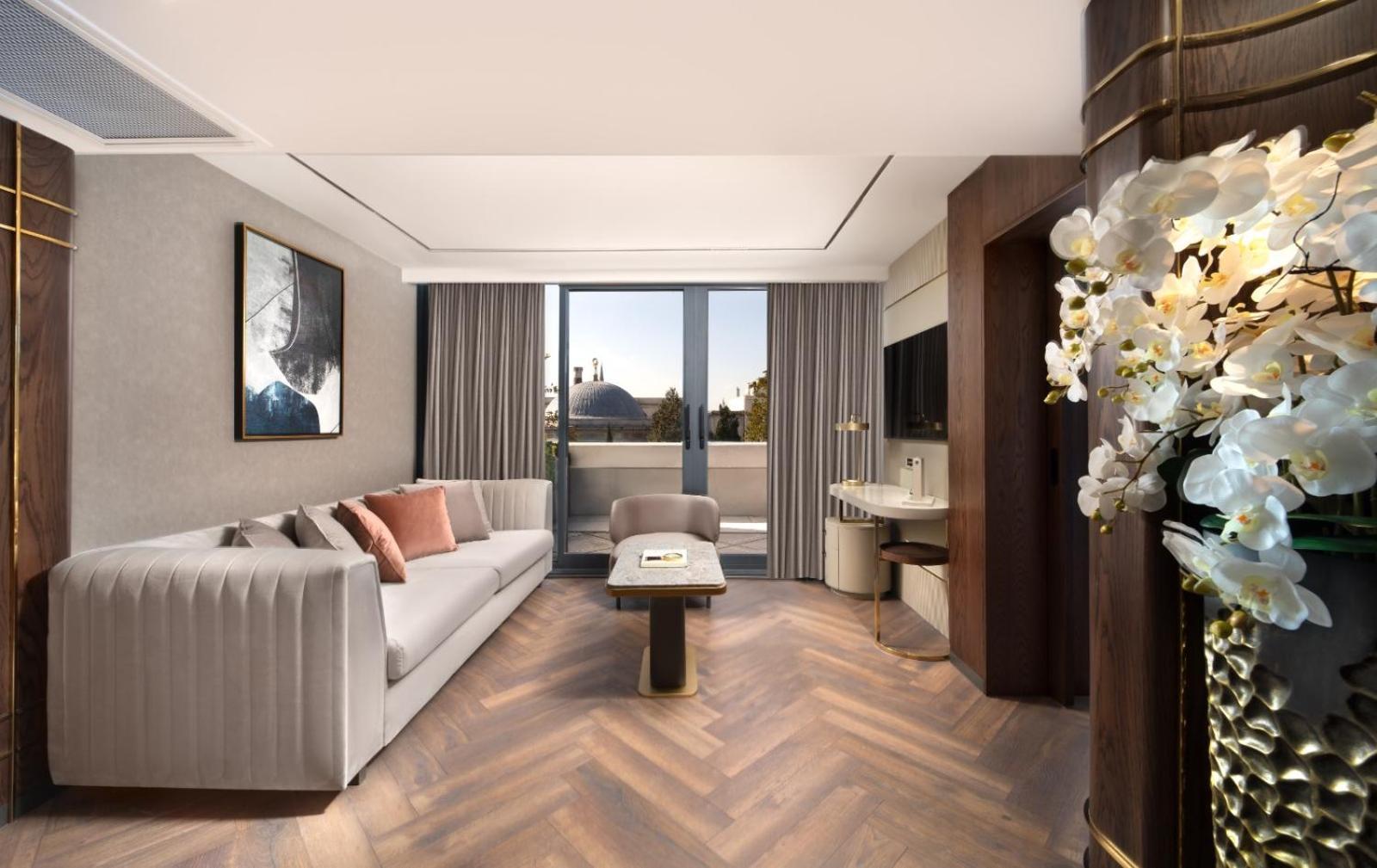 Bentley Hotel Old City-Special Class Stambuł Zewnętrze zdjęcie The interior of a suite at The London West End
